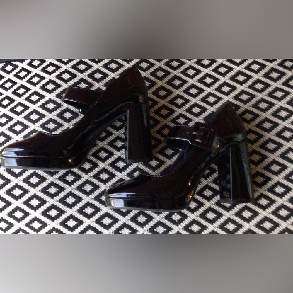 Madden Girl Black Patent Mary Jane Platform Heels with Strap Size 7